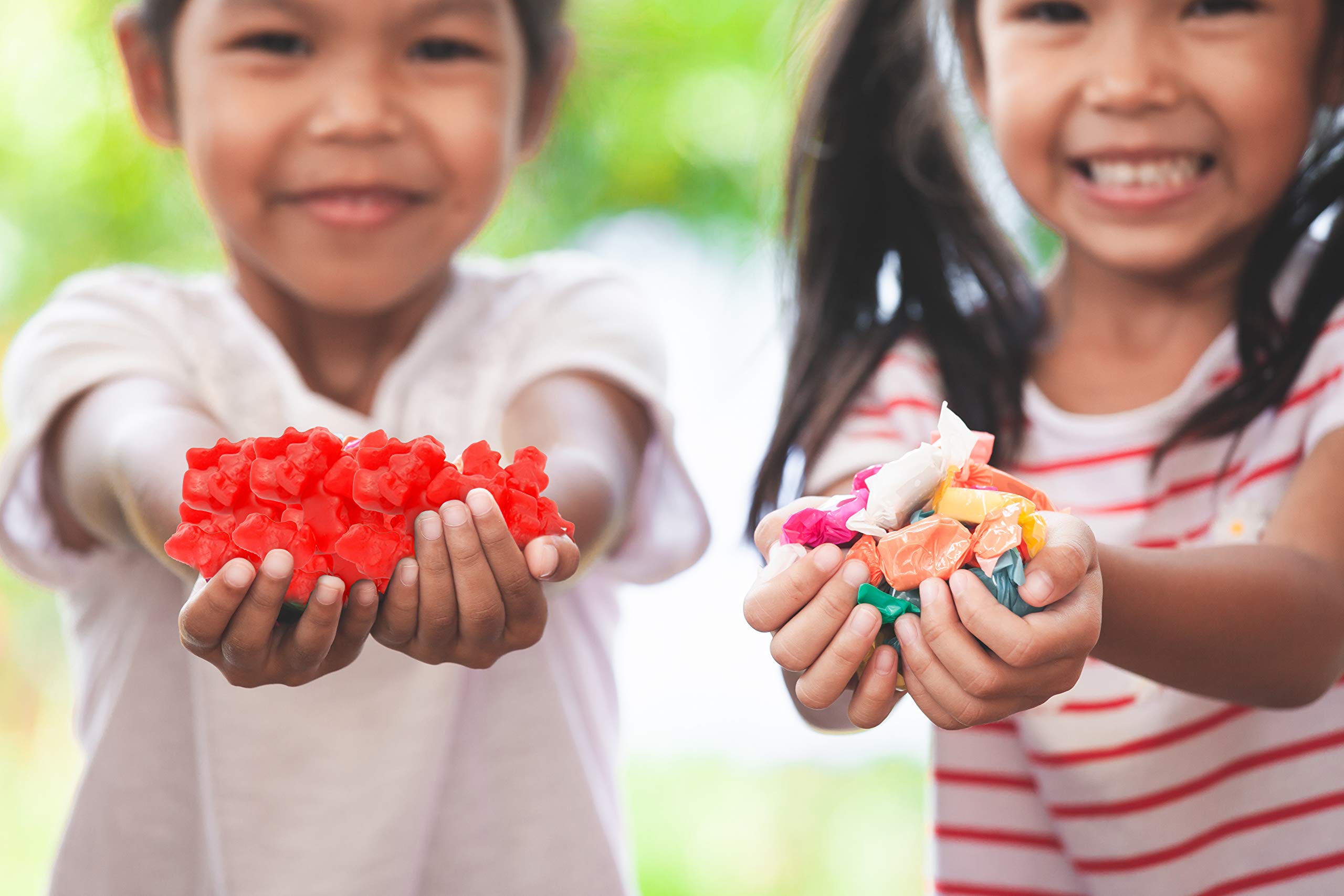 Sarah's Candy Factory Sarah's Candy Factory Cinnamon Licorice Bears Ju Ju 3 lbs